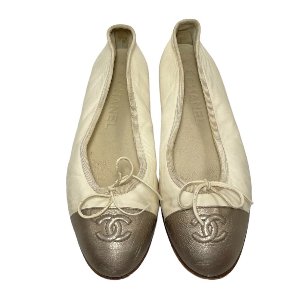 CHANEL CC Off White Pewter Cap Toe Bow Ballet Flats 35 5